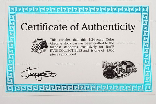 NASCAR Race Fans Collectibles #18 Interstate Batteries / Coca-Cola Polar Bear - Picture 11 of 12
