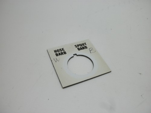 LEGEND PLATE (HOSE BARB SPOUT BARB) 22mm HOLE 1-11/16" X 1-11/16" SQUARE PLASTIC - Picture 4 of 4