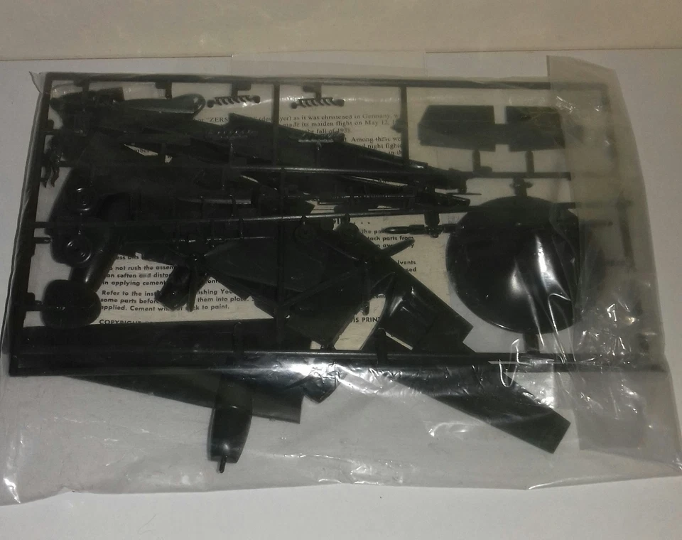 MESSERSCHMITT BF 110 E KIT 1/72 MONOGRAM KIT PA 162 - Immagine 2 di 3