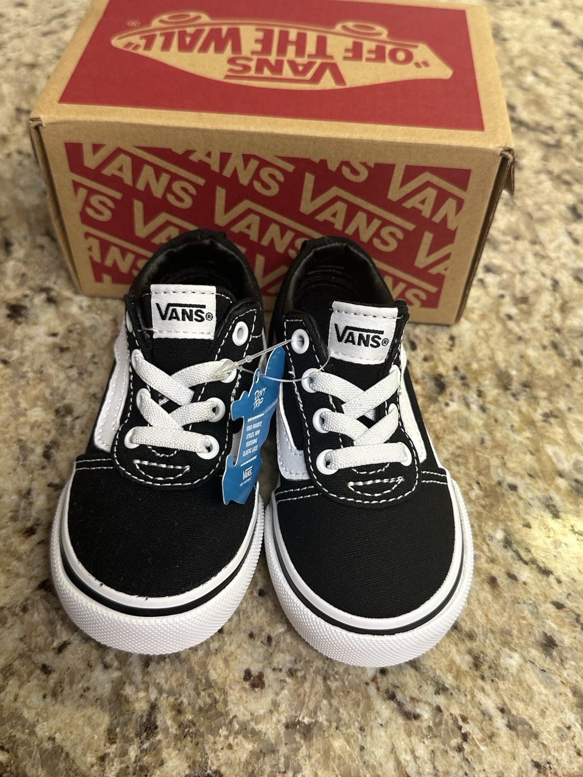 NEW Vans Old Skool Toddler Boys Size 5 Black White Sneakers 