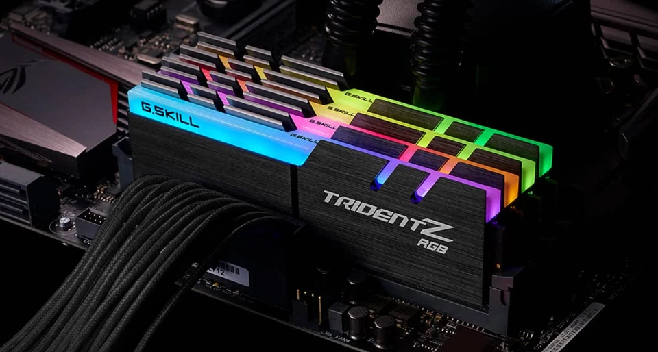 G.Skill Trident Z RGB F4-3600C18Q-64GTZR memory module 64 GB 4 x 16 GB DDR4 3600 - Image 3 of 4