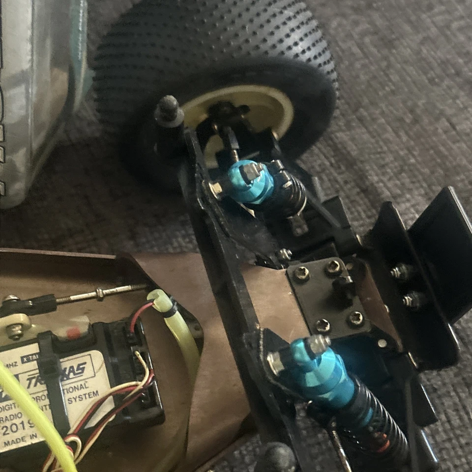 Traxxas TRX with os max engine 4x4 gas  RC truck car  - Image 4 of 4