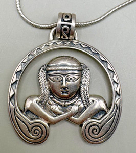 Vintage 925 Sterling Silver Figural Portrait Pendant Snake Chain Necklace