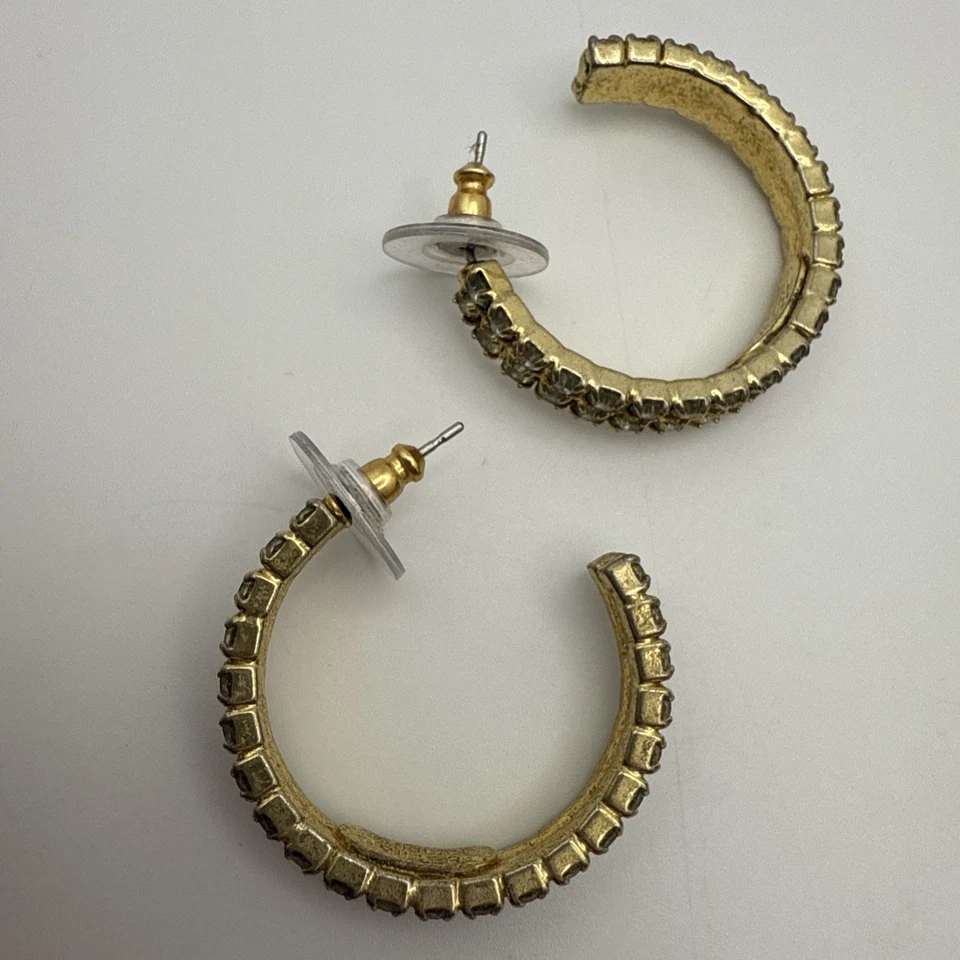 Pendientes perforados de colección Nolan Miller - tono dorado doble fila cristal austriaco ✨💛 Foto 3 de 4