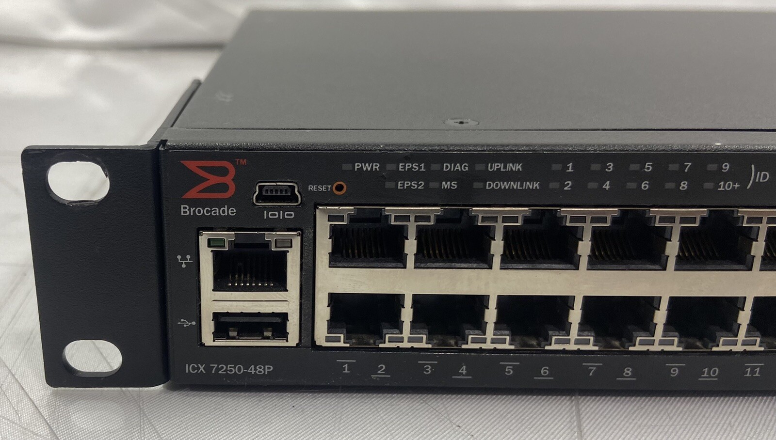 brocade-icx-7250-48-port-poe-8x1-10-gbe-ethernet-switch-icx7250-48p