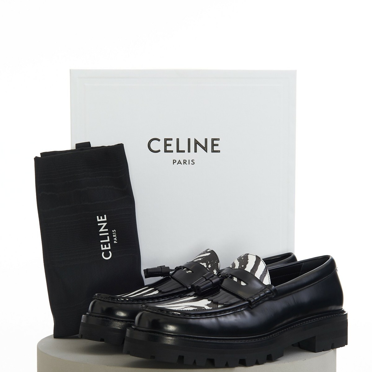 CELINEモカシン CELINE 970$ Men's Black Leather Margaret Loafer - Tassels