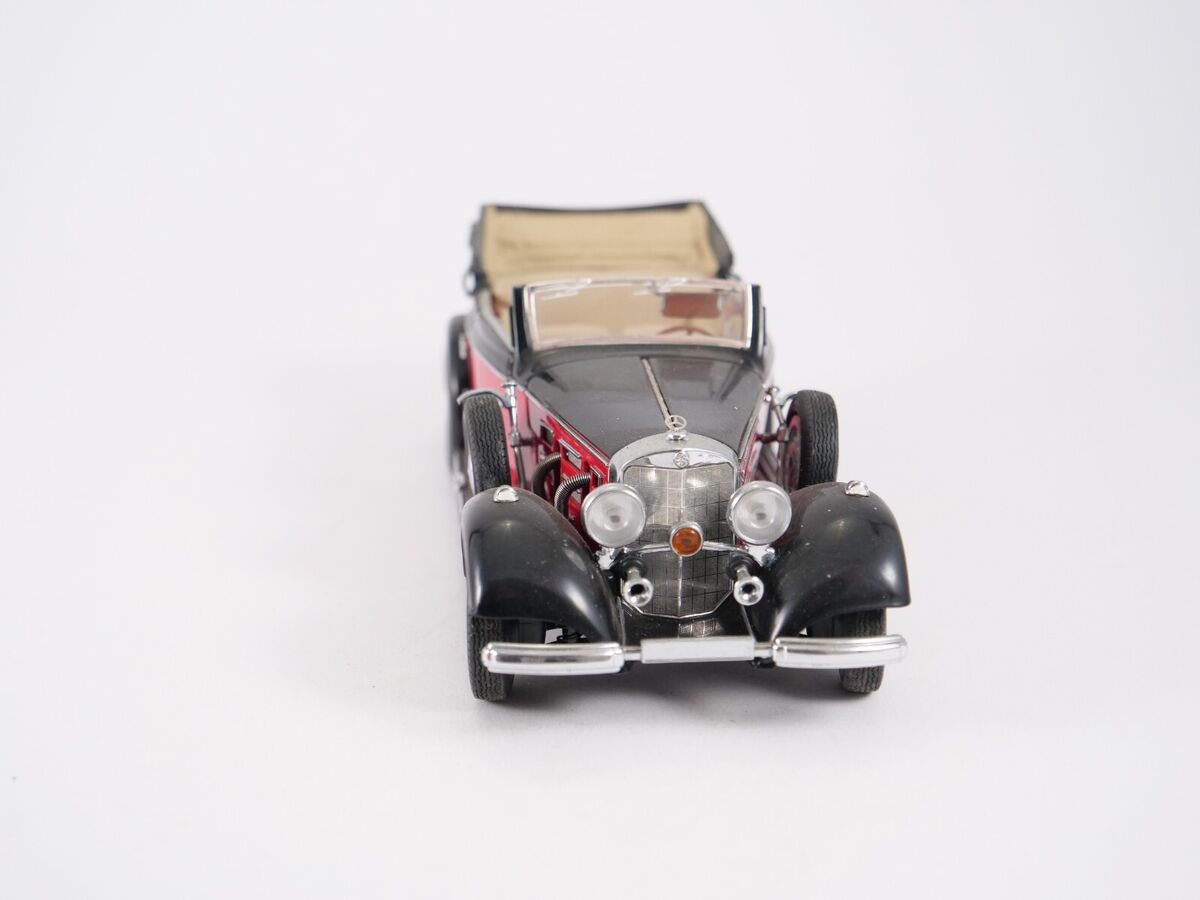 Cmc Mercedes-Benz 540 K Cabriolet B 1936 Cabriolet 1/24 Cmc Mercedes-Benz 540 K Cabriolet B 1936 Cabriolet 1/24