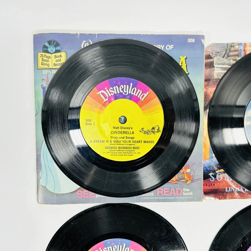 Walt Disney Lote De 6 101 Dalmations & Story & Song LP De Vinil Anos 60 Totally Minnie - Imagem 2 de 4