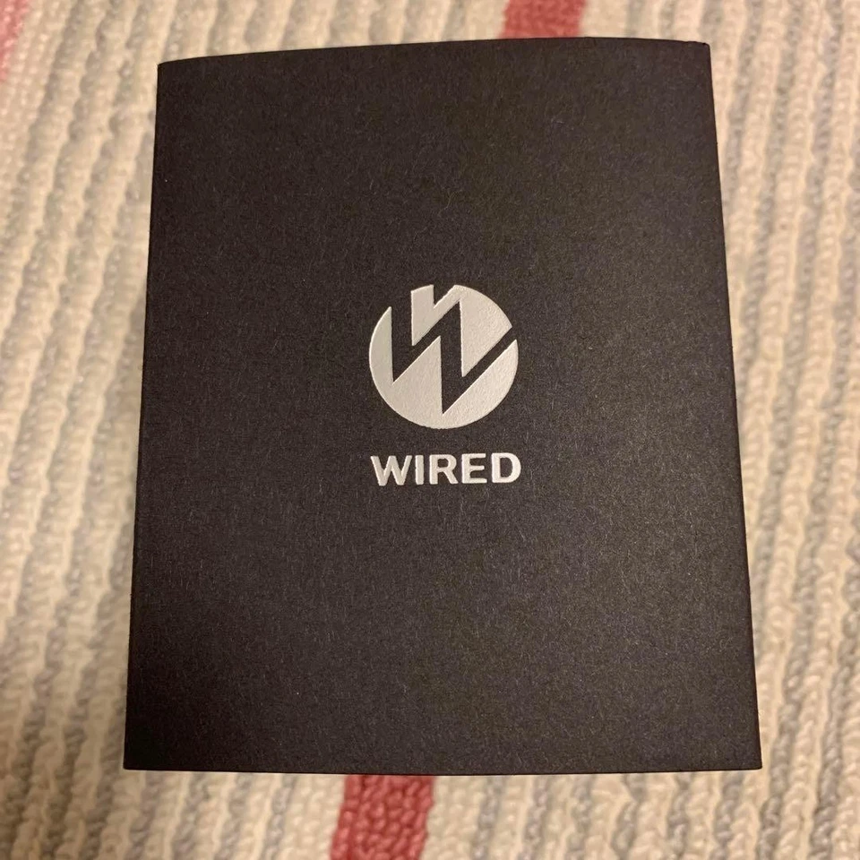 Reloj Seiko WIRED TOKYO SORA Cronógrafo Edición Limitada Esfera Púrpura Foto 3 de 4