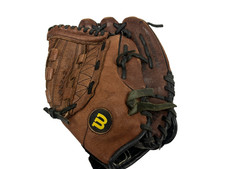 WILSON 11 in. Brown Leather A450 Baseball Glove RHT