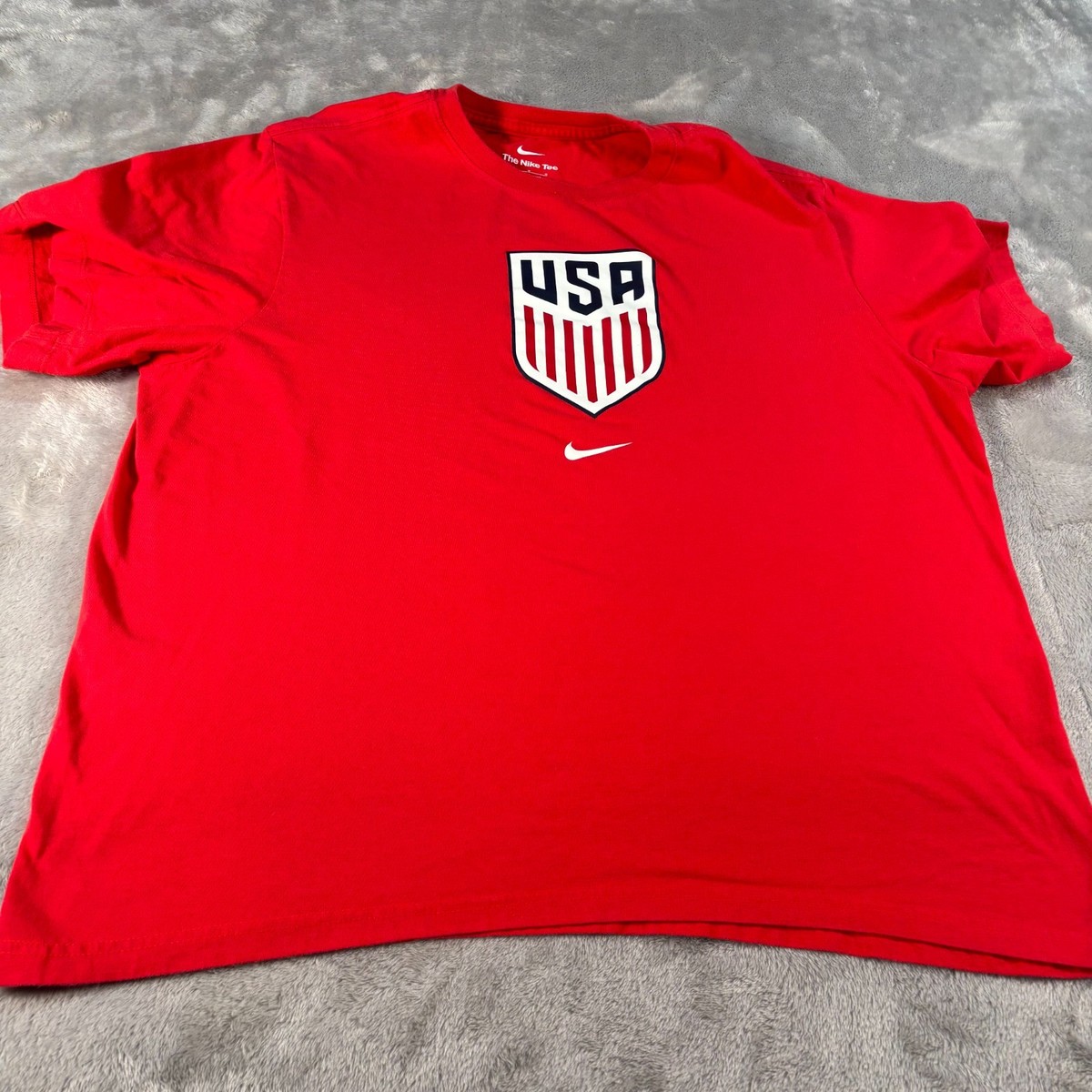 US National Team Nike Men Shirt Large Red Tee Swoosh Crest USA