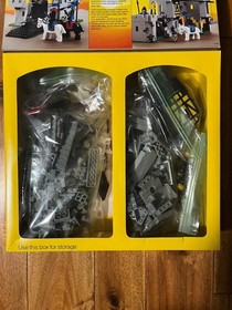 LEGO 6074 Black Falcons Fortress 100% COMPLETE w/ Box & Instructions All Plumes!