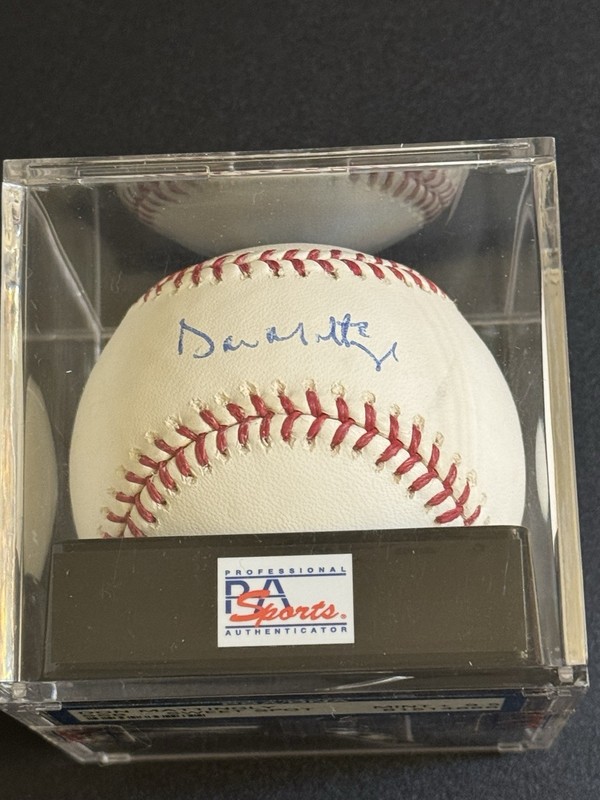Don Mattingly Signed Baseball Sweet Spot Autograph - PSA/DNA 9.5, 10 Auto