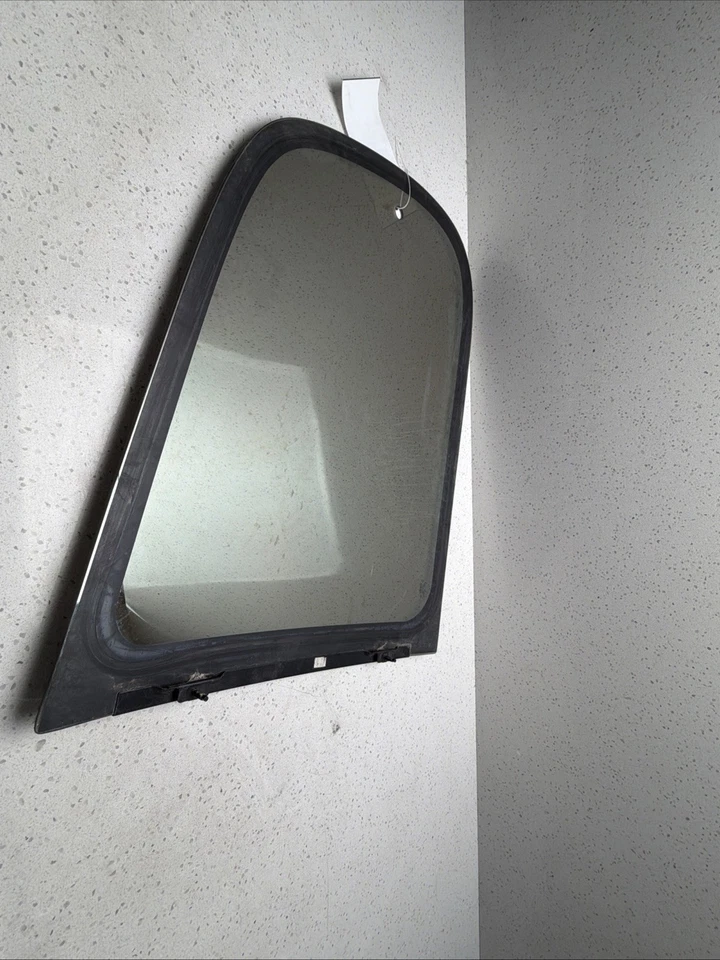 1996-1998 Nissan Quest Mini Van Driver Side Rear Left Door Window Glass - Image 4 of 4