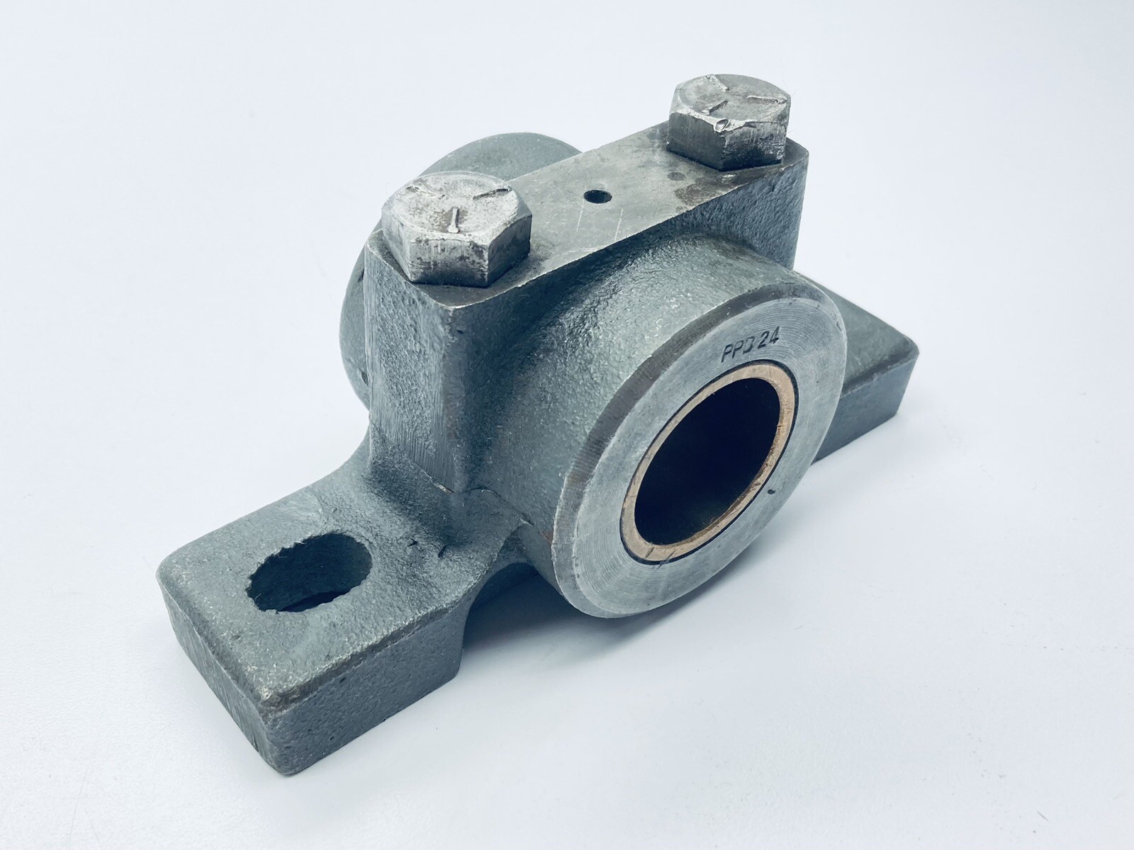 UNUSED BOSTON GEAR PPB24 PILLOW BLOCK PLAIN SLEEVE BEARING 11/2" BORE