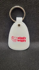 Vintage Piggly Wiggly Plastic Advertising Keychain.