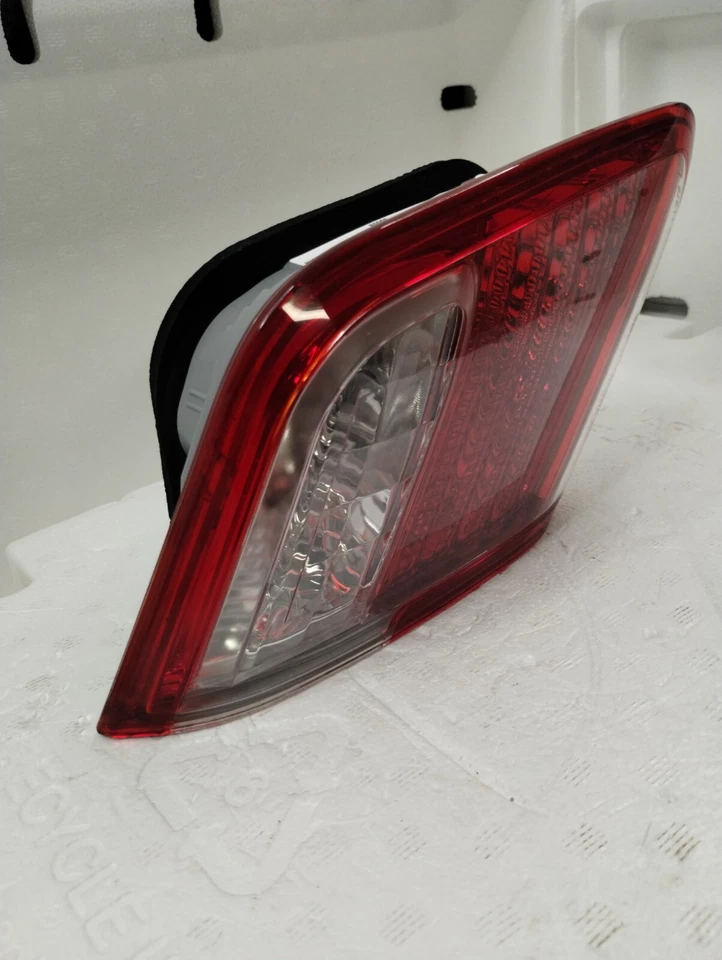 Conjunto de luz trasera/respalda lado del conductor para Toyota Camry 2007-2009 Foto 3 de 4