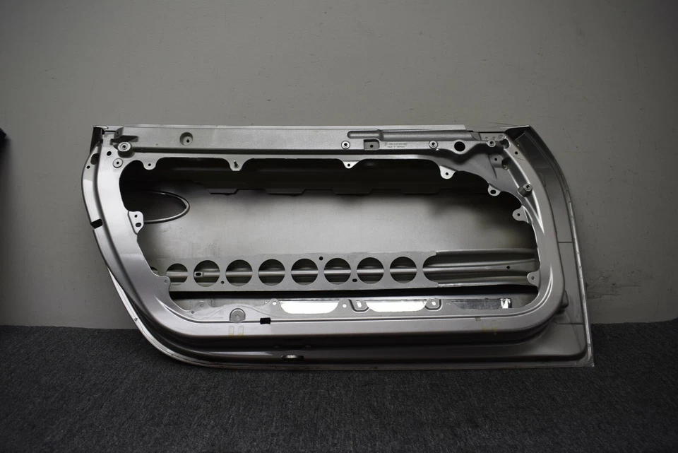 Porsche 911 Carrera 2013-2017 puerta exterior lado izquierdo fabricante de equipos originales de fábrica (recogida local) Foto 4 de 4