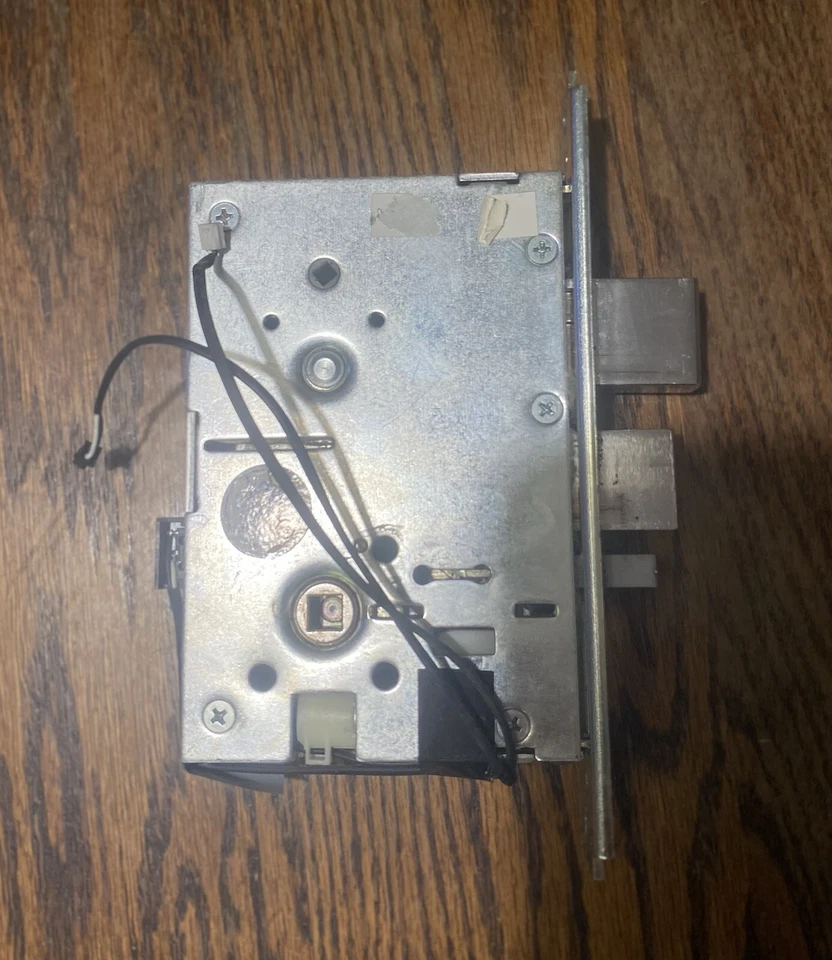 Saflok/Dormakaba Quantum Rfid Locks. Auto Deadbolt. TWO FOR ONE SALE! - Image 3 of 4