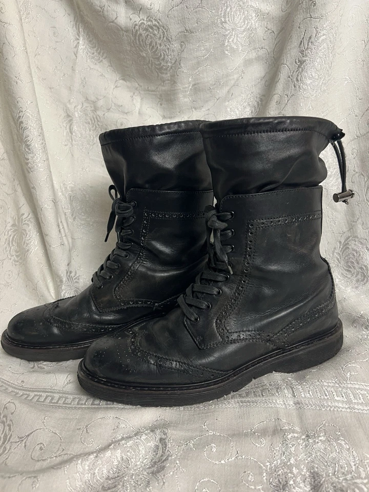 Botas de combate PRADA punta de ala para mujer 40/ EE. UU. 9,5 cuero negro con cordones brogue negro Foto 2 de 4