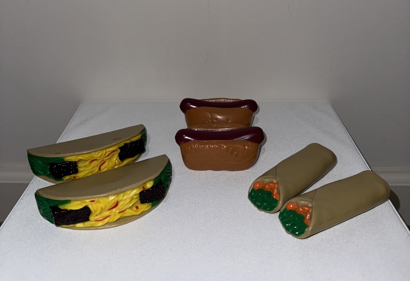 (burrito, Hotdog, Taco) 6 Pieces Lot