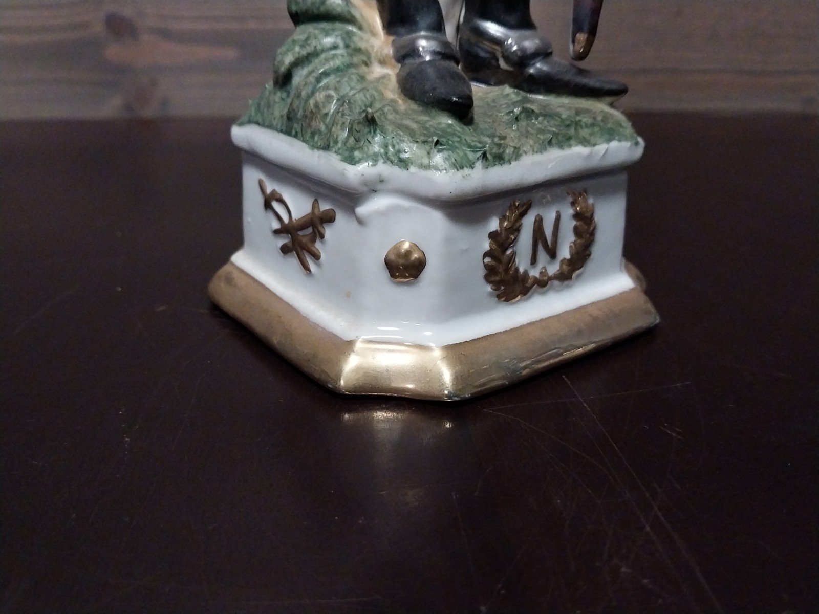 Picture 7 of 8