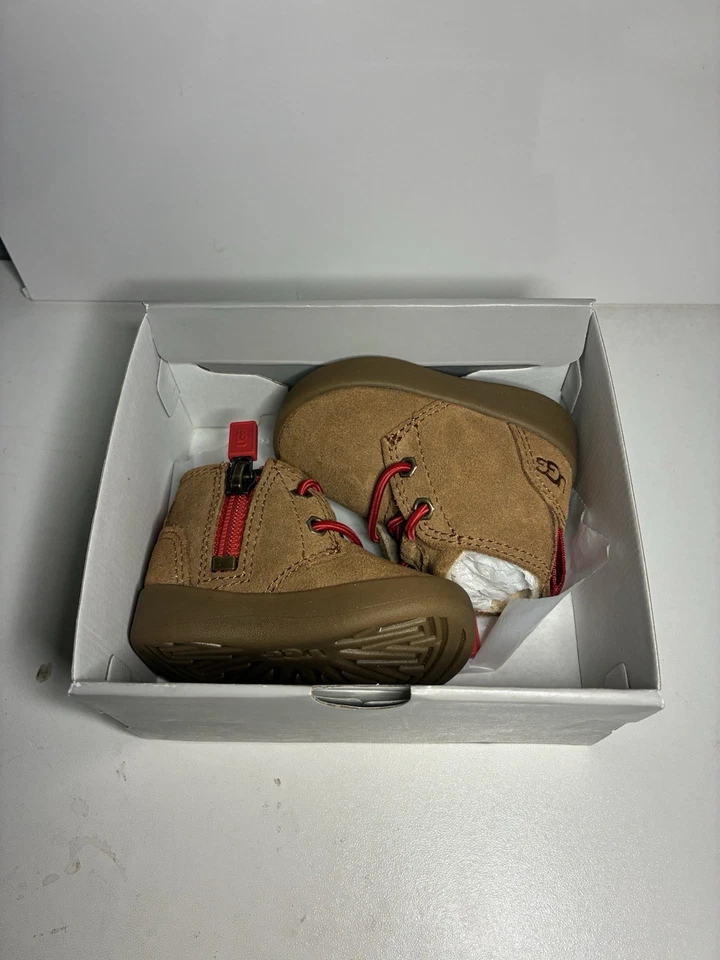 UGG Bebé Unisex Marrón DAINE Bota Zapatos Talla US 0/1 Bebé Niño Pequeño Nuevo Foto 2 de 4