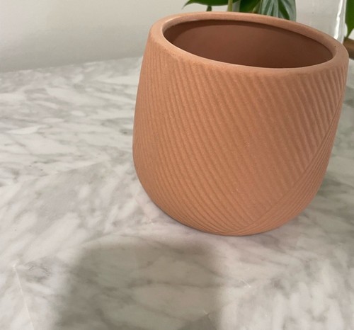 Engraved Terracotta Planter - 第 3/4 張圖片