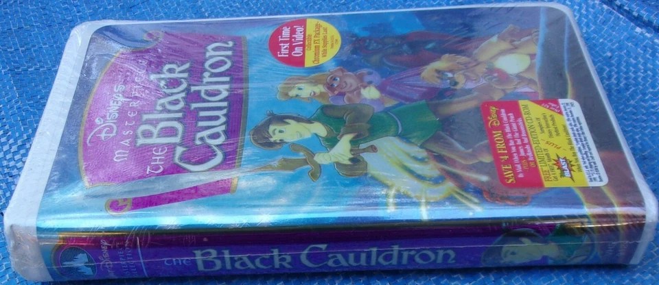 Walt Disney Home Video The Black Cauldron Factory Sealed VHS Chromium Package Foto 3 de 4