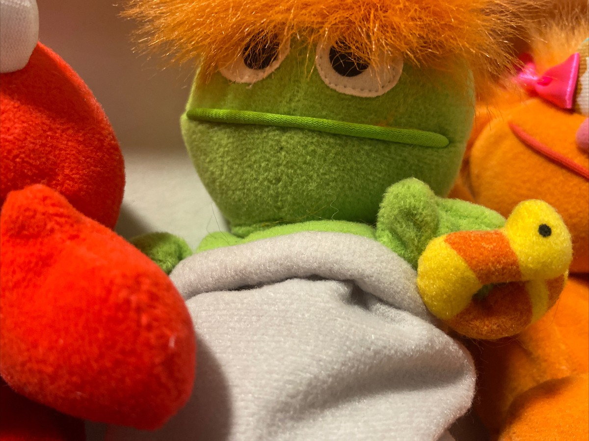 Vintage Sesame Street Beans Elmo, Oscar and Zoe In Box 1997 Tyco