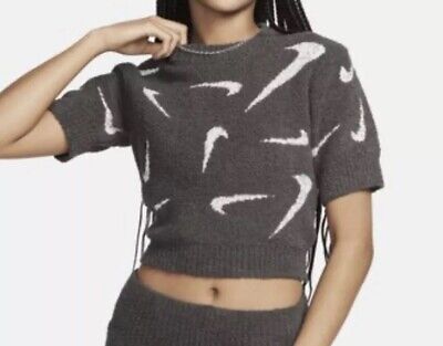 Size XS Nike Sportswear Phoenix Cozy Boucle Gray Knit Crop Size XS Nike Sportswear Phoenix Cozy Boucle Gray Knit Crop