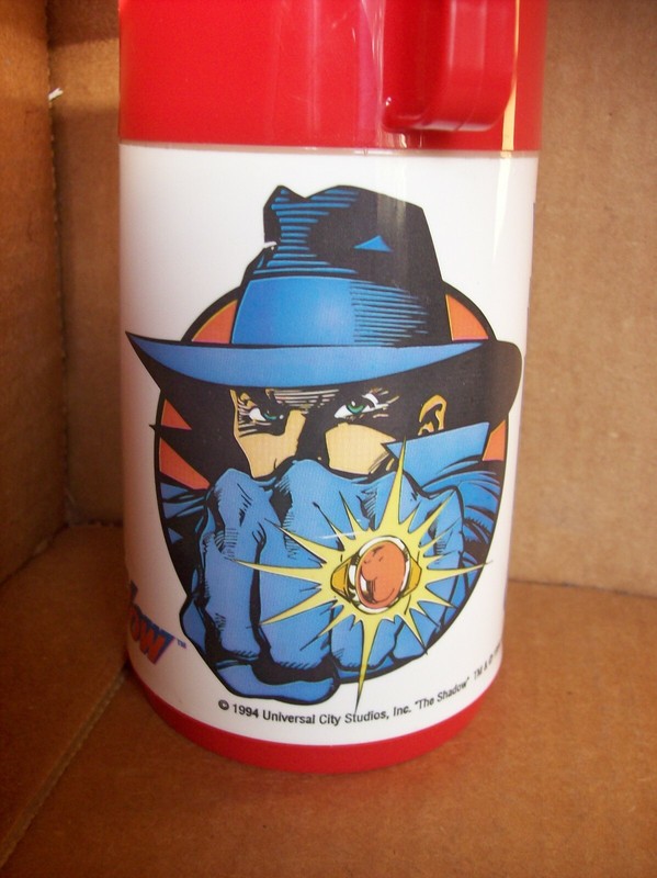 THE SHADOW Universal City Studios Red Plastic Lunch Box Thermos 1994 Aladdin