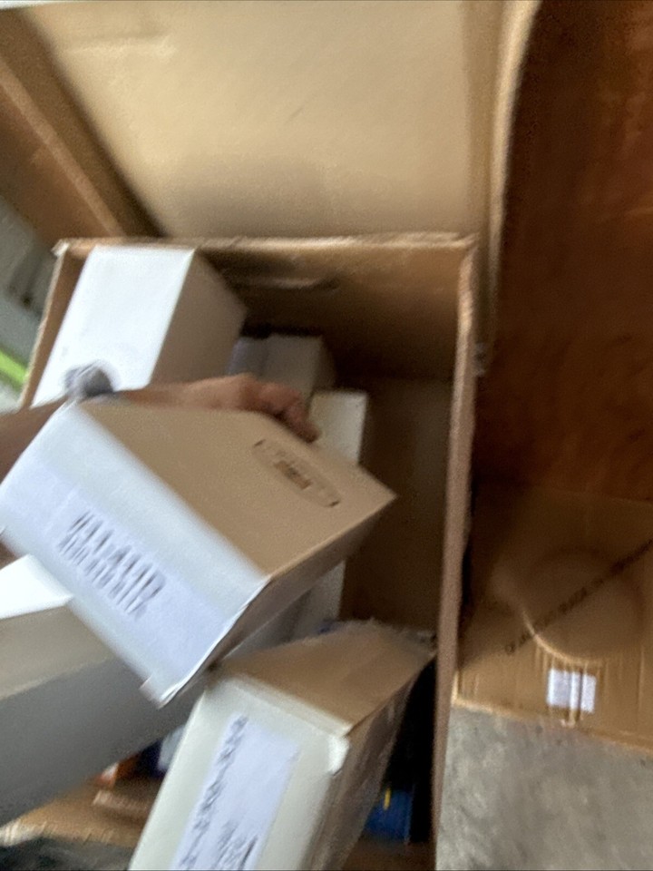 Lot of Brand New OEM Mercedes Euro NOS Car Parts Suspension Hard To