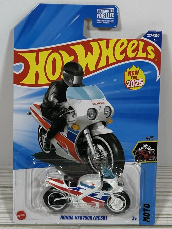 2025 Hot Wheels Honda VFR750R (RC30) #224 Moto 4/5 - Free Shipping - Image 3 of 3