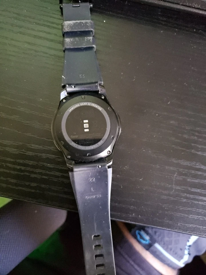 Samsung Gear S3 Frontier 46 with Black Silicone Band Smart WatchBlack (SM-R760) - Image 2 of 3