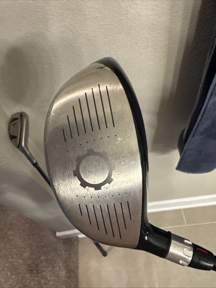 Nike Victory Red Str8-Fit Tour 9.5° Driver Stiff Voodoo & VR Pro 3 Wood 21* - Image 3 of 4