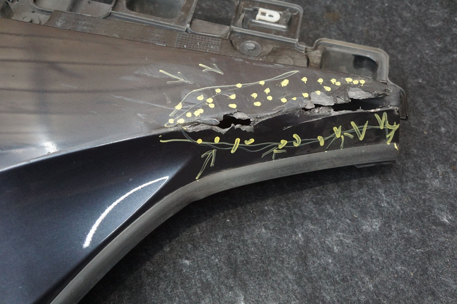Rear Left Driver Side Quarter Panel OEM 51437424461 Bmw I8 2014-17 19-20 *Note*