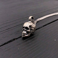 Collar colgante con dije de urna de ceniza de cremación de cráneo humano - plata de ley 925 547