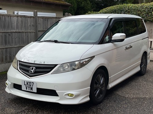 Honda elysion rr1