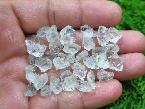 Natural AAA+ 34 Pcs Lot Milky White Aquamarine Raw Size 10-12 mm Loose Gemstone - Picture 8 of 8