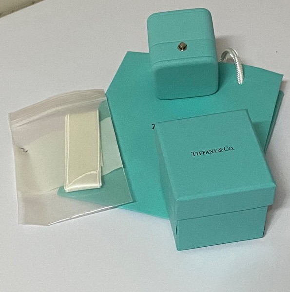 Original Tiffany & Co blue leather box for engagement ring