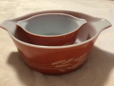 PYREX Autumn Harvest Wheat 2 casserole dishes, 2.5 qt and 1 qt 473B 475B