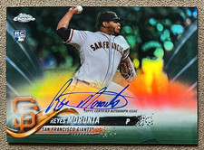 2018 Topps Chrome Autograph Green Refractor /99 Reyes Moronta Rookie RC #RA-RMO