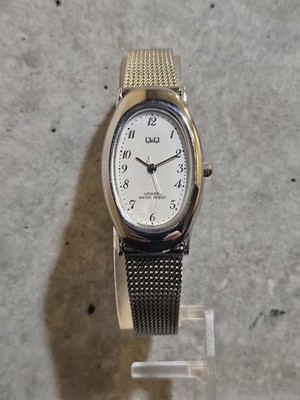 Near MINT Citizen Q&Q VOKEN Quartz New battery women watch from Japan