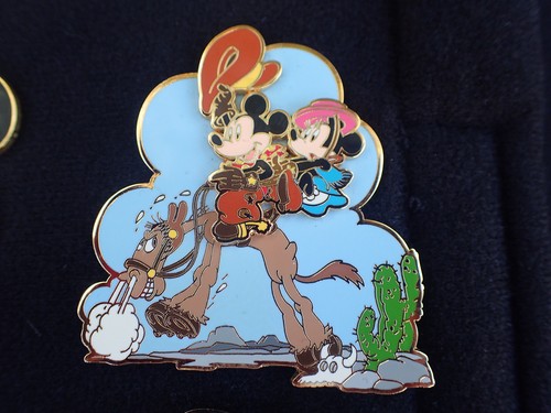 LOTTO 8 spille Disneyland assortite TOPOLINO Disney DODGERS ANGELI BELLE! #5 - Foto 4 di 12