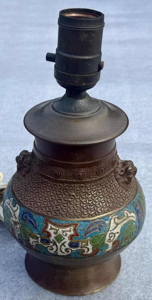 Abajur de mesa antigo japonês bronze, latão Champleve esmaltado estilo urna cloisonné - Imagem 2 de 4