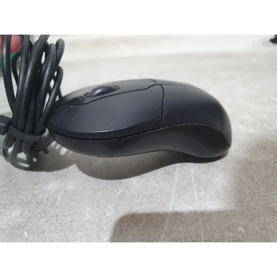 Dell MOC5UO Optical Mouse Black Wired USB Ergonomic 3-Button Scroll Wheel for PC - Image 4 of 4