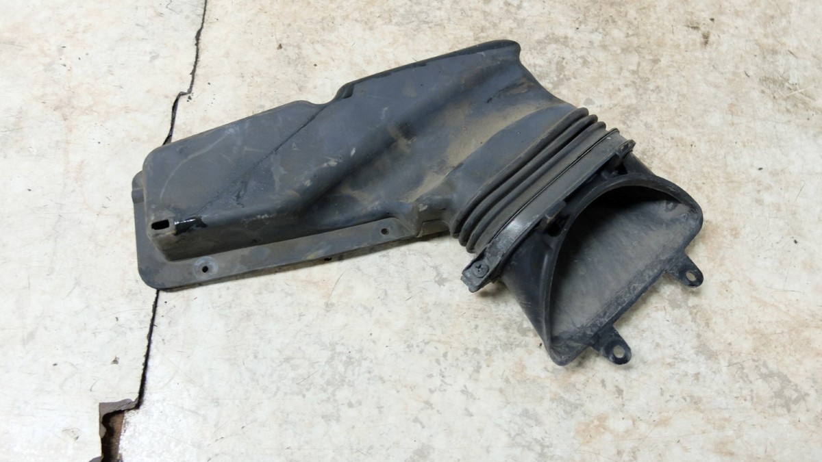07 Suzuki AN650 A AN 650 Burgman Scooter air intake tube
