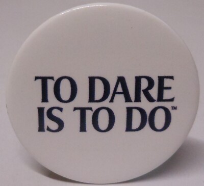 Tottenham Hotspur To Dare Is To Do Button XL 40mm Official Edition Fußball FP144
