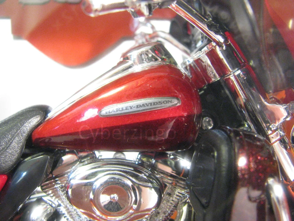 Maisto 1:12 Harley Davidson 2013 FLHTK Electra Glide Motorcycle Model NEW - Image 3 of 4